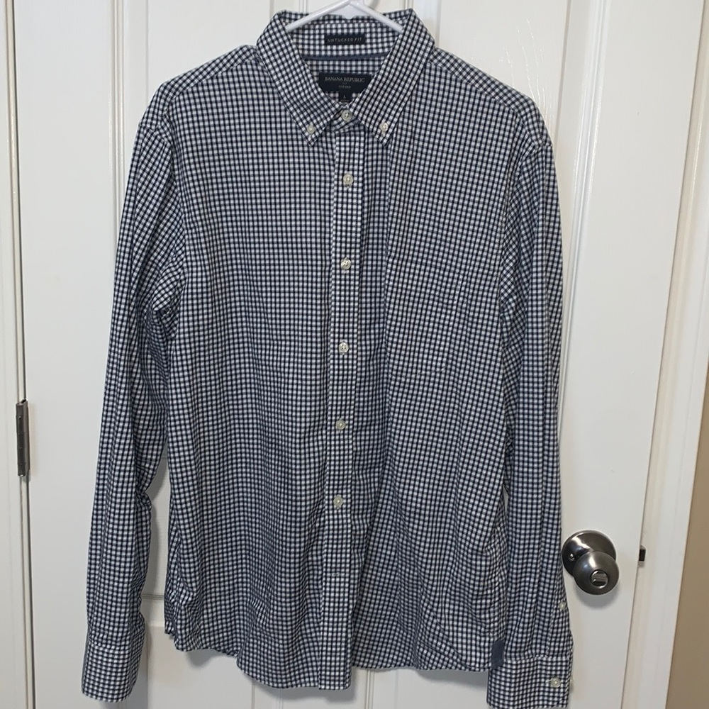 Banana Republic size L button down